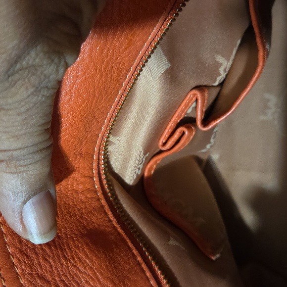Low Start MCM ORANGE 2WAY SHOULDER BAG GREAT USED CONDITION - Picture 4 of 13